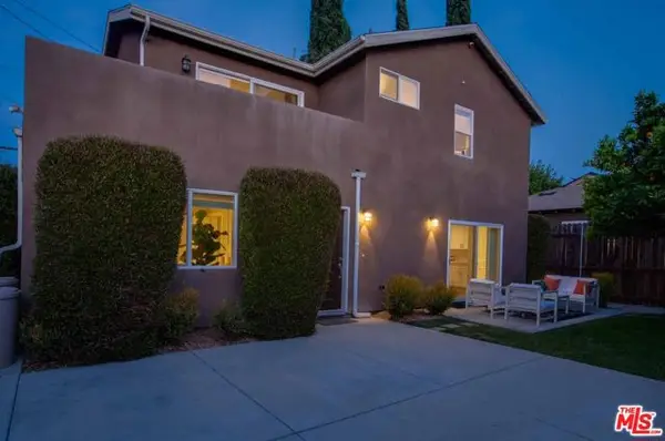 15031 Hartland Street, Van Nuys (los Angeles), CA 91405