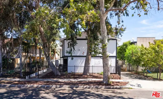 11425 Tiara Street, North Hollywood, CA 91601 - #1