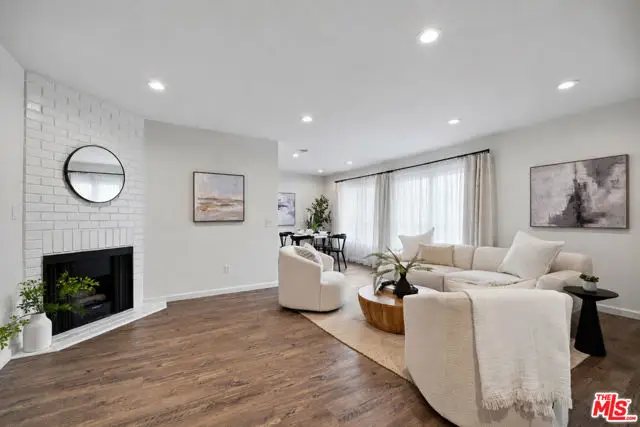 21811 Saticoy Street #23, Canoga Park, CA 91304 - #2
