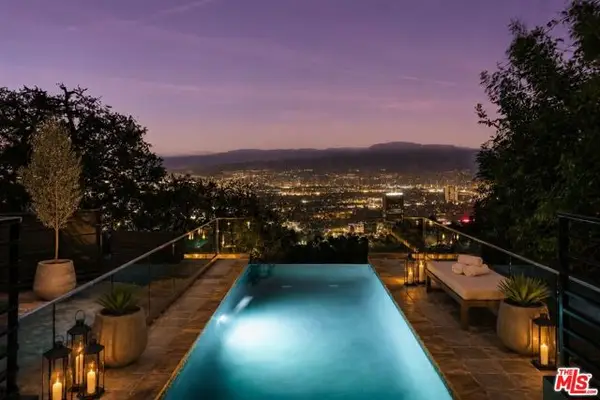 7825 Torreyson Drive, Los Angeles, CA 90046