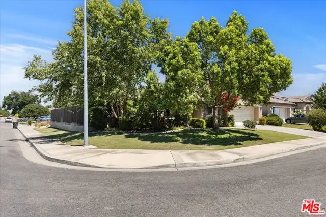3516 Alpha Court, Bakersfield, CA 93312 - #3