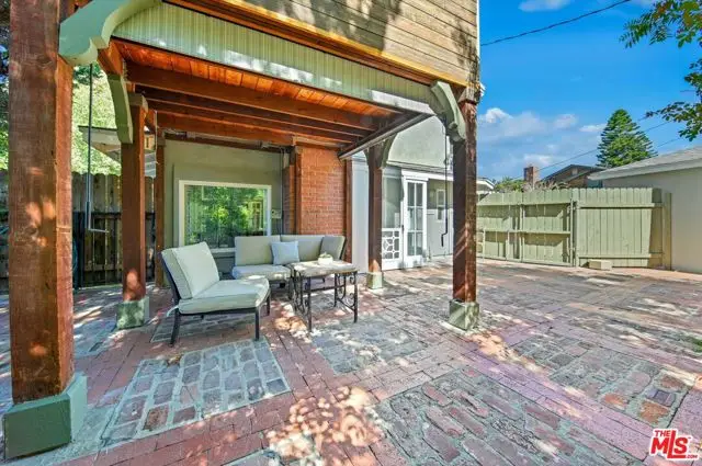 4947 Serrania Avenue, Woodland Hills, CA 91364 - #3