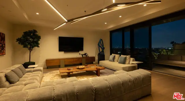 8420 Sunset Boulevard #602, West Hollywood, CA 90069 - #2