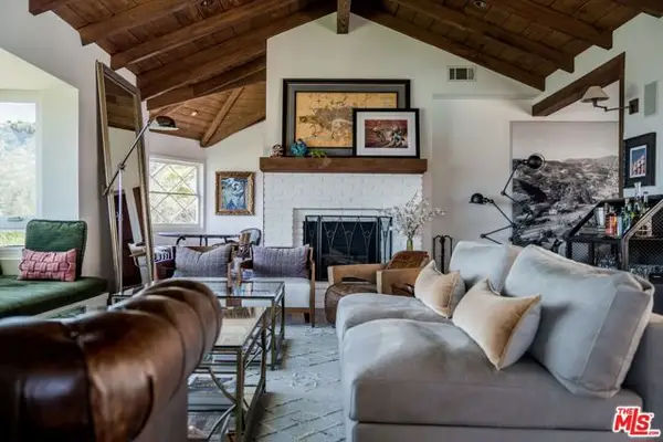 11023 Wrightwood Place, Los Angeles, CA 91604