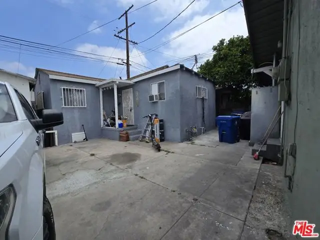 223 E 74th Street, Los Angeles, CA 90003 - #2