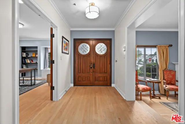 1601 Ard Eevin Avenue, Glendale, CA 91202 - #3