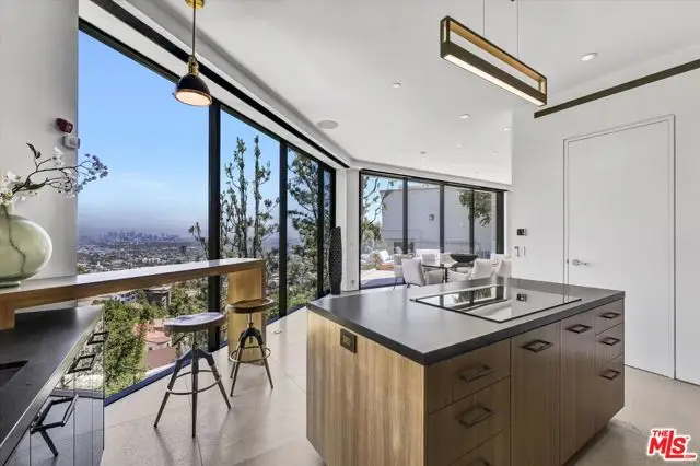 8526 Hollywood Boulevard, Los Angeles, CA 90069 - #1