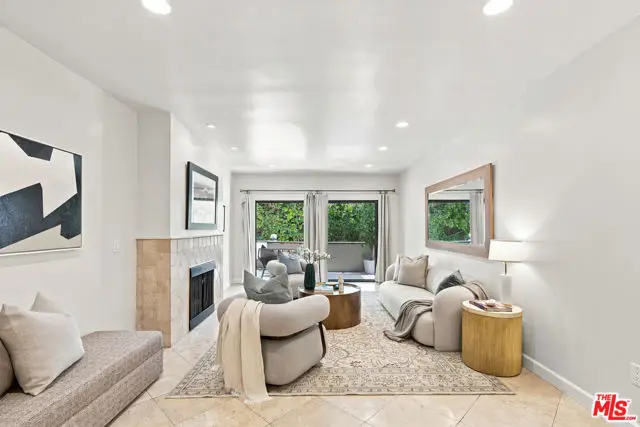 2332 Fox Hills Drive #103, Los Angeles, CA 90064 - #3