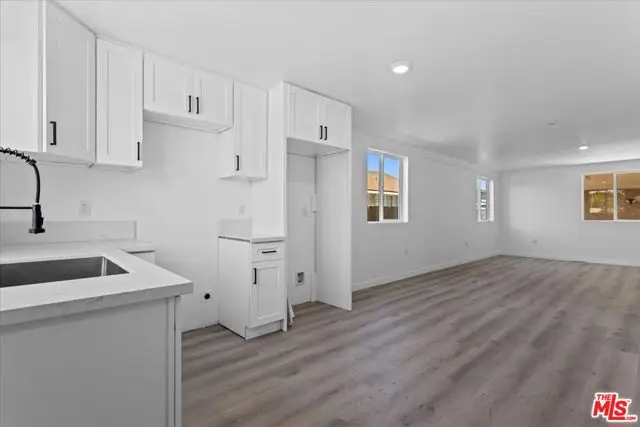 442 E 118th Street, Los Angeles, CA 90061 - #2