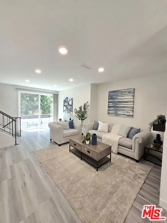 10976 National Boulevard, Los Angeles, CA 90064