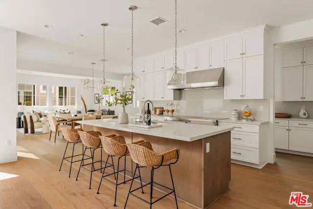 2803 Cardiff Avenue, Los Angeles, CA 90034 - #2