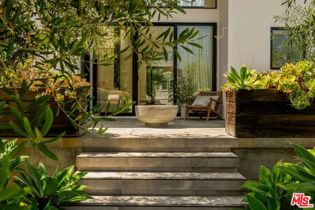 3526 Stoner Avenue, Los Angeles, CA 90066 - #2