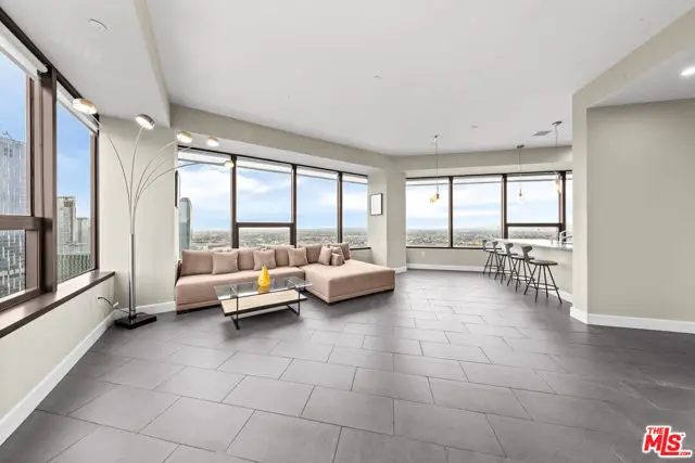 1100 Wilshire Boulevard #2411, Los Angeles, CA 90017 - #1