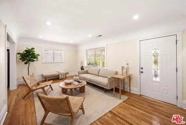 6190 Mesa Avenue, Los Angeles, CA 90042 - #3