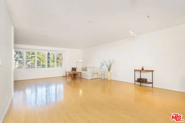 1040 4th Street #106, Santa Monica, CA 90403 - #3