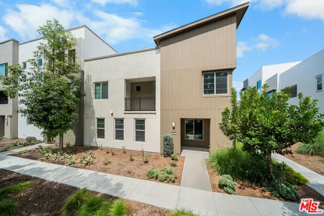 162 Novel, Irvine, CA 92618 - #2