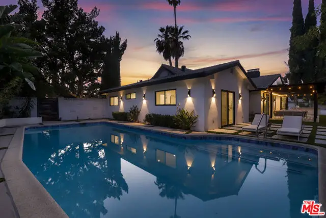 5900 Nita Avenue, Woodland Hills, CA 91367 - #2