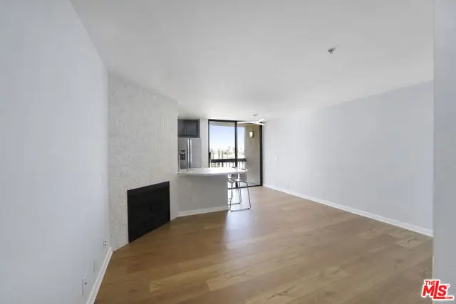 7320 Hawthorn Avenue #319, Los Angeles, CA 90046 - #2
