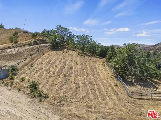 0 Hill St, Santa Clarita, CA 91384 - #2