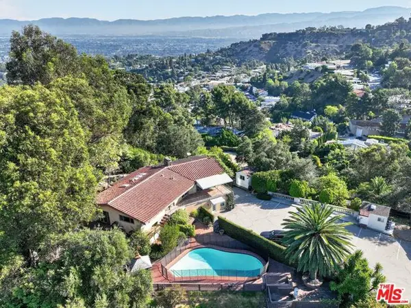 8207 Mulholland Drive, Los Angeles, CA 90046