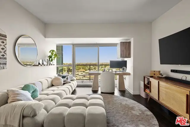 13700 Marina Pointe Drive #809, Marina Del Rey, CA 90292 - #2