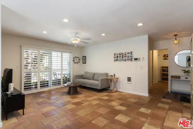 5625 Windsor Way #207, Culver City, CA 90230 - #3