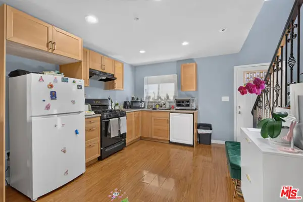 14618 Gilmore Street #4, Los Angeles, CA 91411