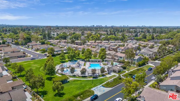 64 Eagle #34, Irvine, CA 92604