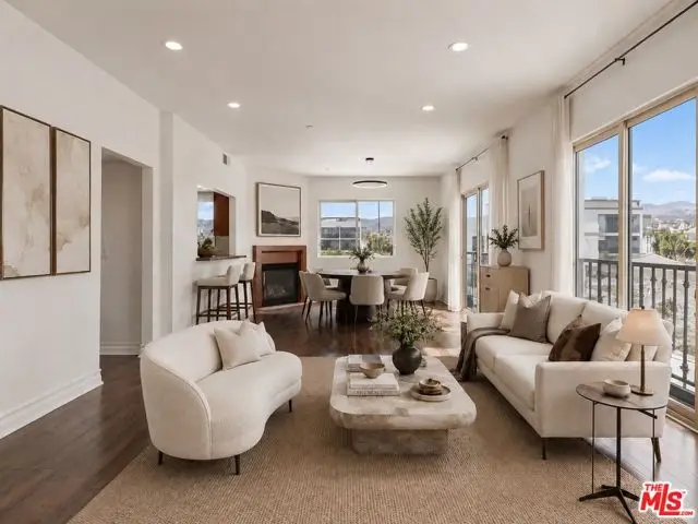 936 N Hudson Avenue #302, Los Angeles, CA 90038 - #3