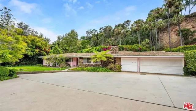 575 E Channel Road, Los Angeles, CA 90402 - #2