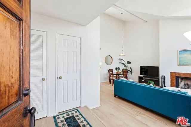 11918 Avon Way #6, Los Angeles, CA 90066 - #3