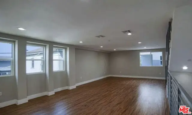 2301 Hauser Boulevard, Los Angeles, CA 90016 - #2