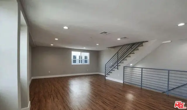 2301 Hauser Boulevard, Los Angeles, CA 90016 - #3