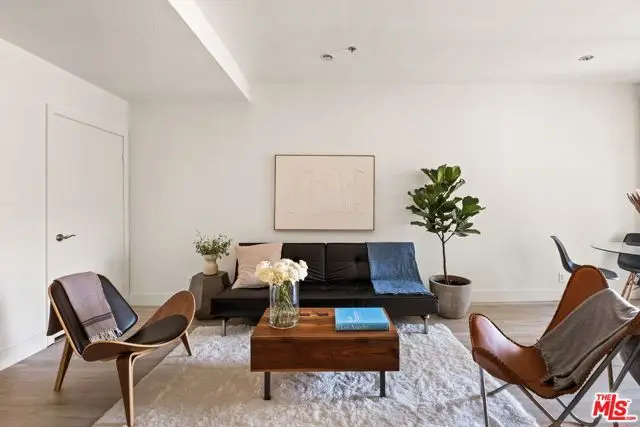 585 N Rossmore Avenue #506, Los Angeles, CA 90004 - #2