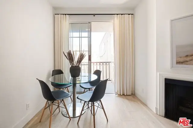 585 N Rossmore Avenue #506, Los Angeles, CA 90004 - #3