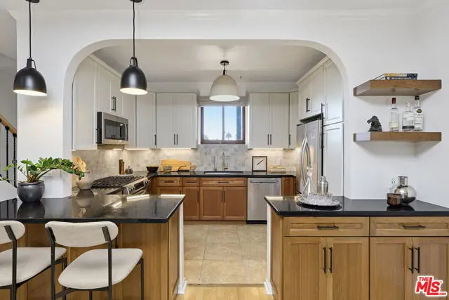 828 N Hudson Avenue #214, Los Angeles, CA 90038 - #1