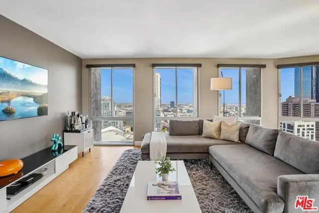 800 W 1st Street #2805, Los Angeles, CA 90012 - #3