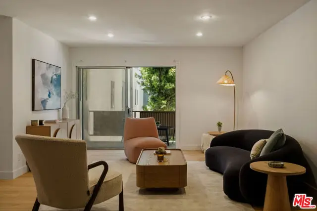 6251 Coldwater Canyon Avenue #206, North Hollywood, CA 91606 - #3