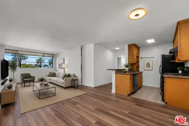 421 S La Fayette Park Place #210, Los Angeles, CA 90057 - #1