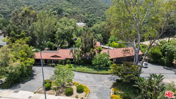 6320 Honolulu Avenue, Los Angeles, CA 91214