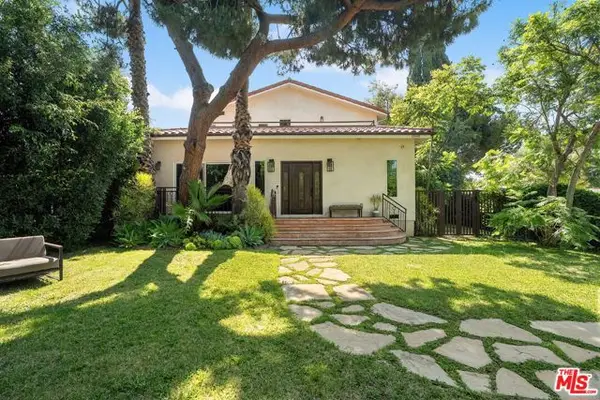 1568 S Point View Street, Los Angeles, CA 90035