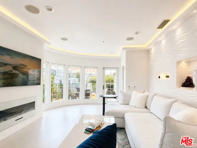 851 N San Vicente Boulevard #309, West Hollywood, CA 90069 - #2