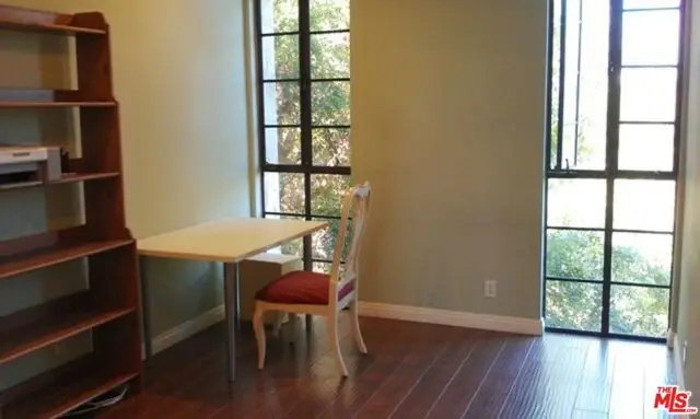 801 S Plymouth Boulevard #302, Los Angeles, CA 90005 - #2