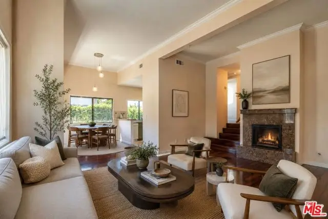 18445 Hatteras Street #504, Tarzana, CA 91356 - #2