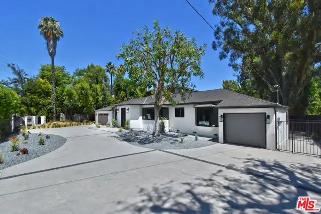 19061 Wells Drive, Tarzana, CA 91356 - #3