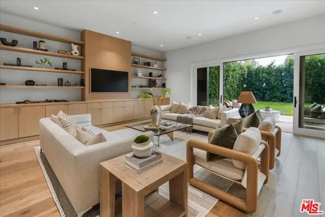 541 S Westgate Avenue, Los Angeles, CA 90049 - #3