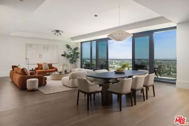 8420 W Sunset Boulevard #702, West Hollywood, CA 90069 - #3
