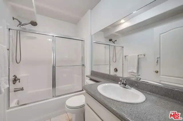 10924 Bloomfield Street #7, North Hollywood, CA 91602 - #2