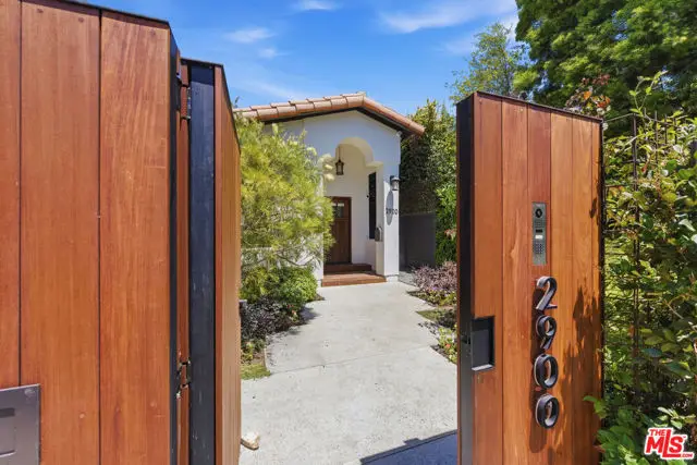 2900 Clune Avenue, Venice, CA 90291 - #2