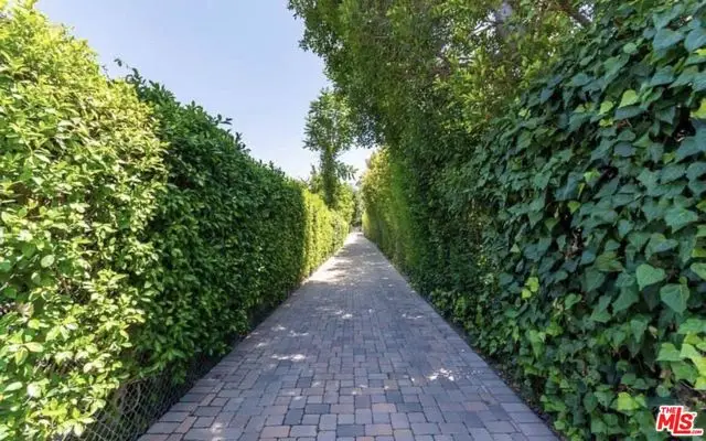 4678 White Oak Avenue, Encino, CA 91316 - #3